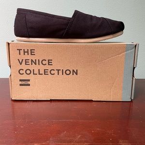 Toms Venice Collection Black Canvas Women's Shoes Size 8.5